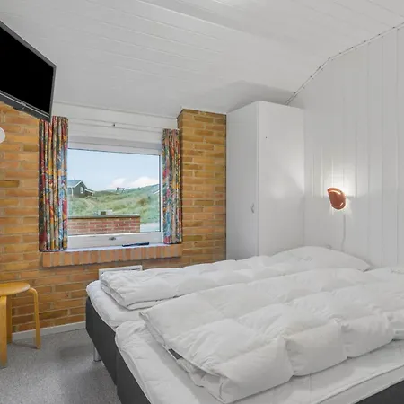 Mettes Bjerg Iv Hvide Sande